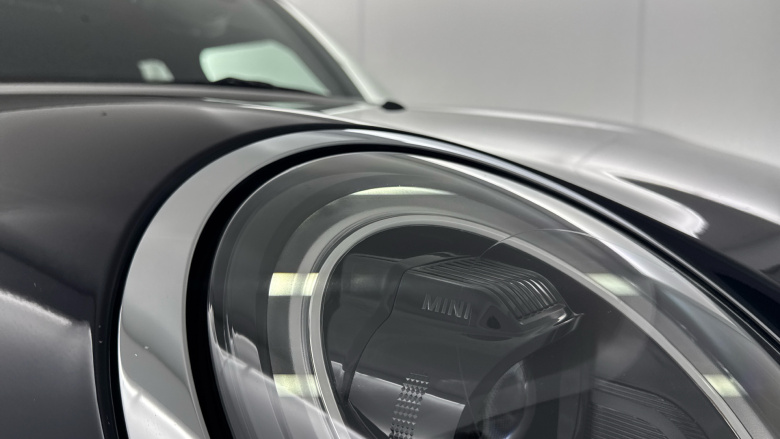 MINI Hatchback 1.5 Cooper Exclusive Premium 5dr Auto Petrol Hatchback